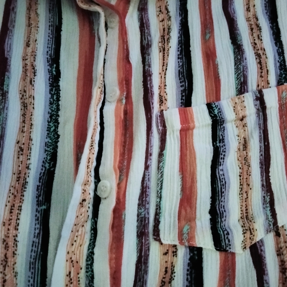 Davi & Dani (Size M) Multicolor Stripe Print Butt… - image 7